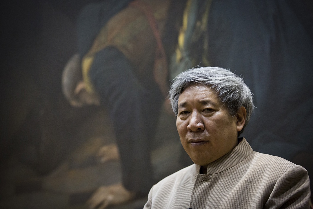 Diem Lien Khoa thap anh sang tu bong toi hinh anh