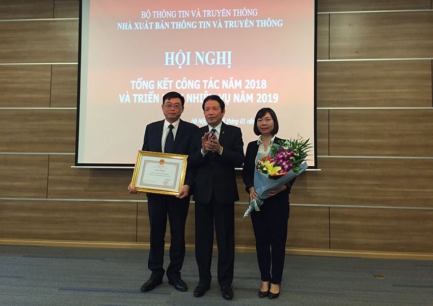 NXB Thông tin và Truyền thông tổng kết 2018 ảnh 3 NXB Thong tin va Truyen thong tong ket 2018 anh 3