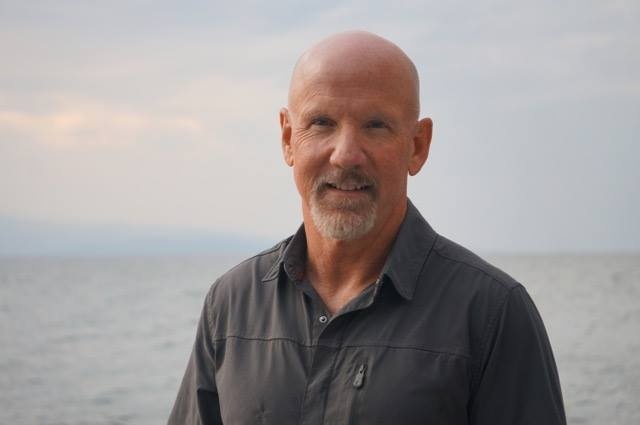 Amazon tac dong the nao toi nganh sach? anh 1