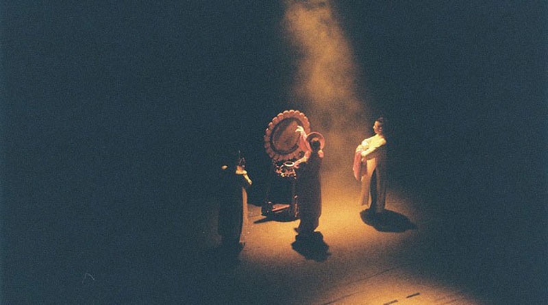 Ly giai nhung an uc tam linh huyen bi cua nguoi chau A hinh anh