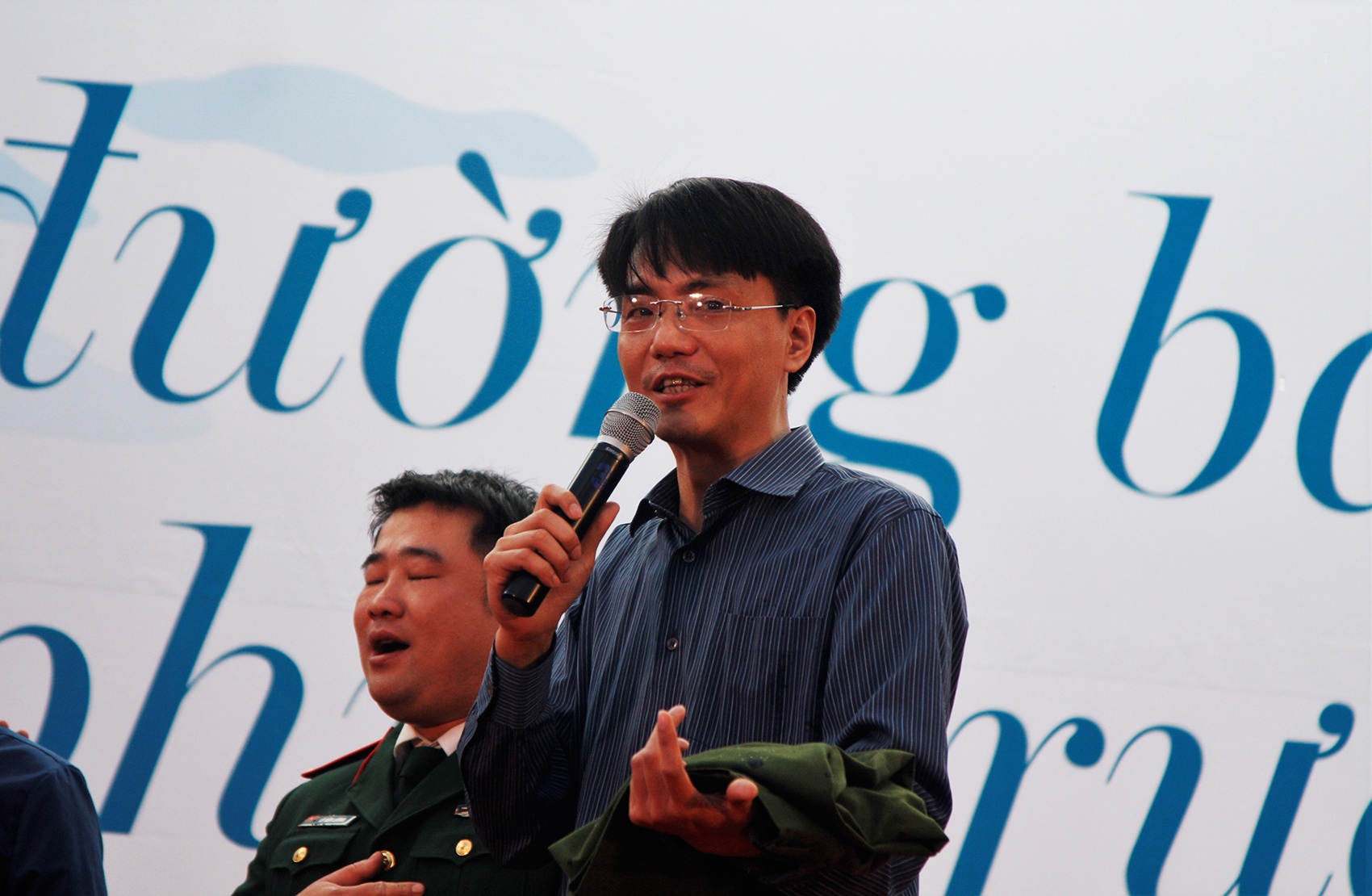 Ngay tho 2019 dam trong mua anh 8