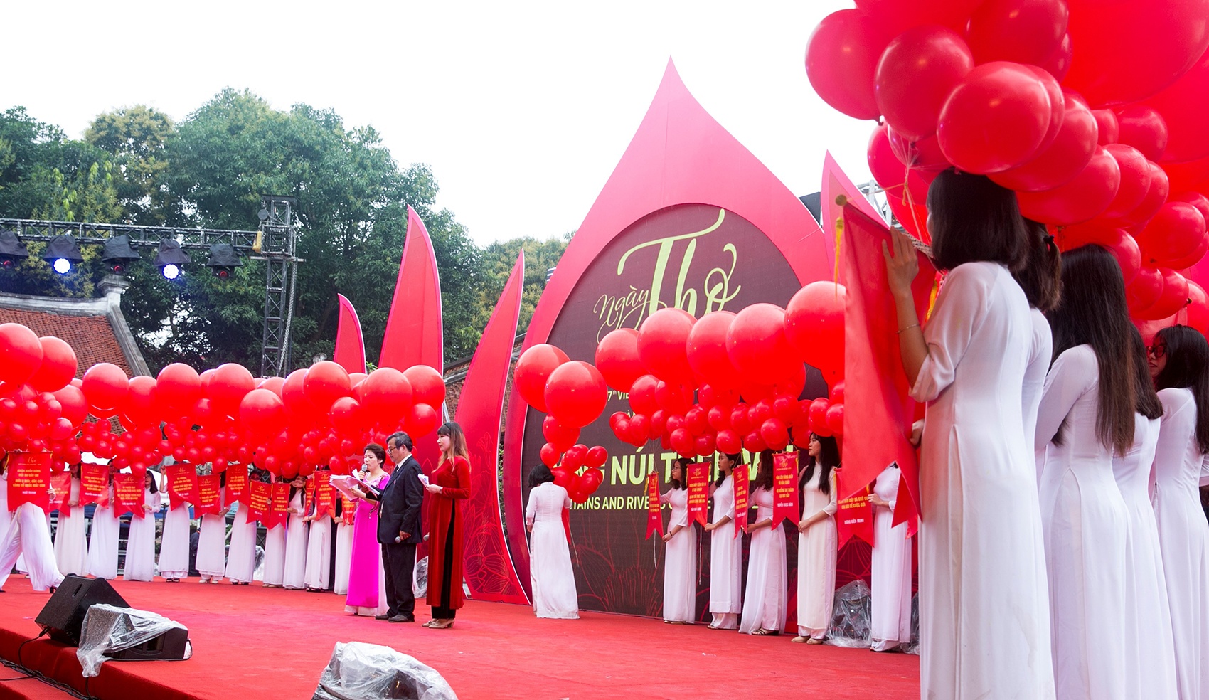 Ngay tho 2019 dam trong mua anh 9