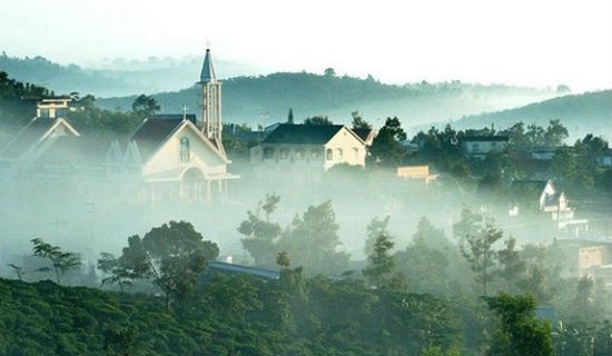 Nhung trang van ban vuong mau hay tim lai Da Lat duoi suong mu hinh anh