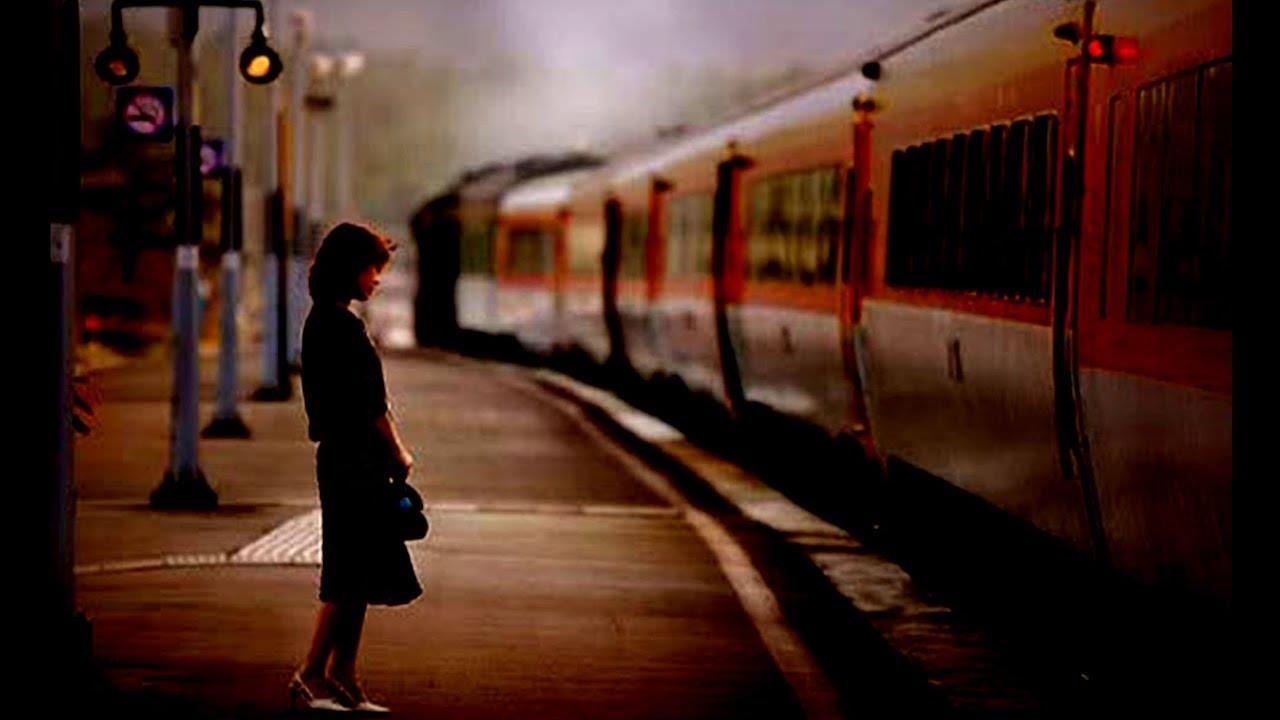 Co gai Viet lang thang xuyen An Do tren nhung chuyen tau dem hinh anh