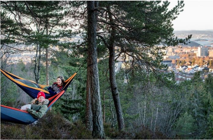 Chon cach song nao de hanh phuc nhat the gioi? hinh anh