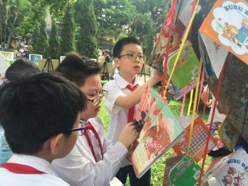 Tổng kết 5 năm Ngày sách Việt Nam ảnh 2 Tong ket 5 nam Ngay sach Viet Nam anh 2