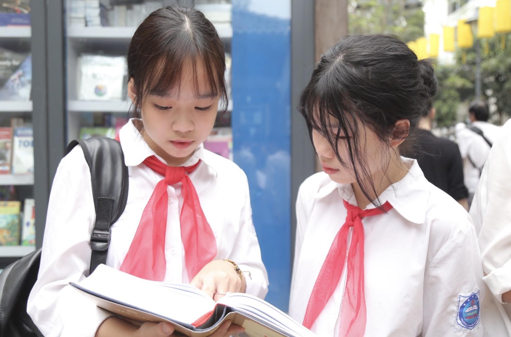 Tinh yeu sach phai duoc gieo mam vao tung dua tre hinh anh