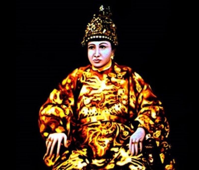 Tieu thuyet cung dau Viet Nam ve ba Tu Du anh 2