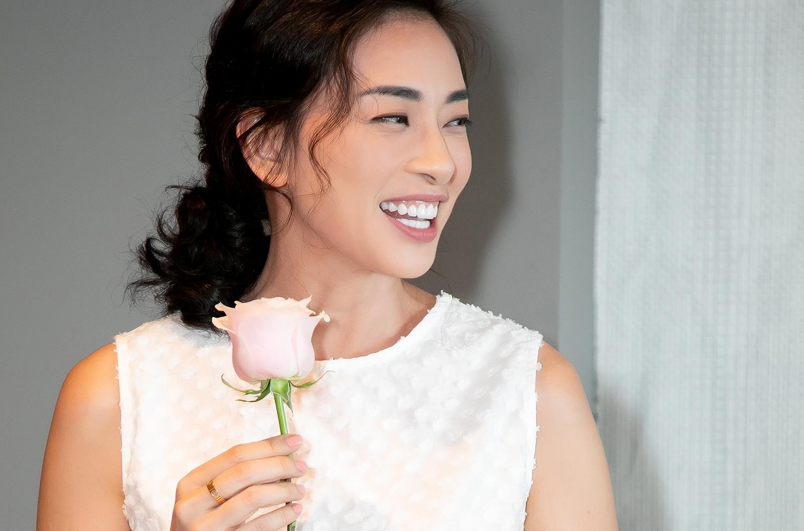 Hai tinh cach trong con nguoi Ngo Thanh Van hinh anh