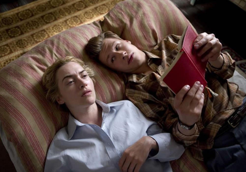 Chuyen tinh vuot dao ly cua "Nguoi doc" anh 2