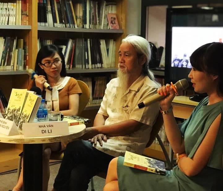 Nhà văn Việt nói về "Say xỉn học toàn thư" ảnh 2 Nha van Viet noi ve "Say xin hoc toan thu" anh 2