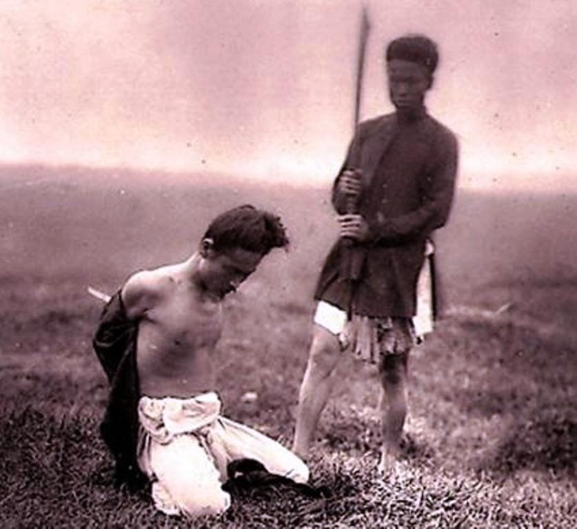 Thoi Minh Mang, nguoi van chuyen 1 kg thuoc phien bi xu chem ngay hinh anh