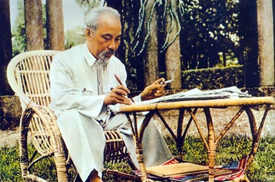 Bac Ho viet 'Di chuc' nhu the nao? hinh anh