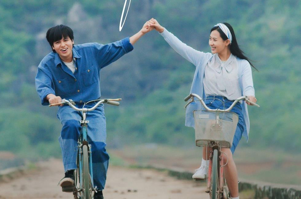 ‘Thoi toi, hoc tro yeu nhau chi nam tay cung du man nguyen’ hinh anh