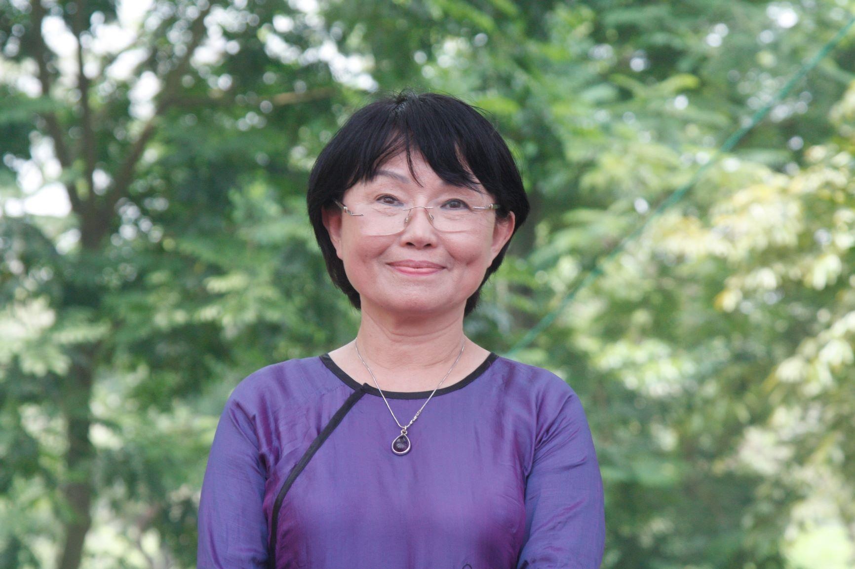 Gia Long trong mat nhung nguoi dan ba anh 2