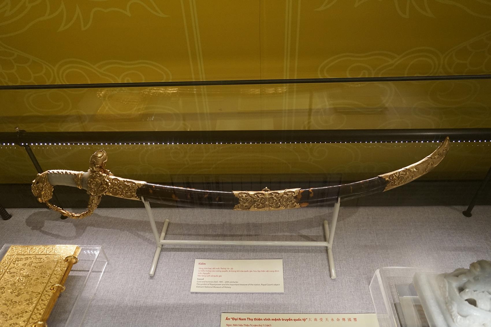 Trung bay hien vat quy ve lich su Viet Nam anh 11