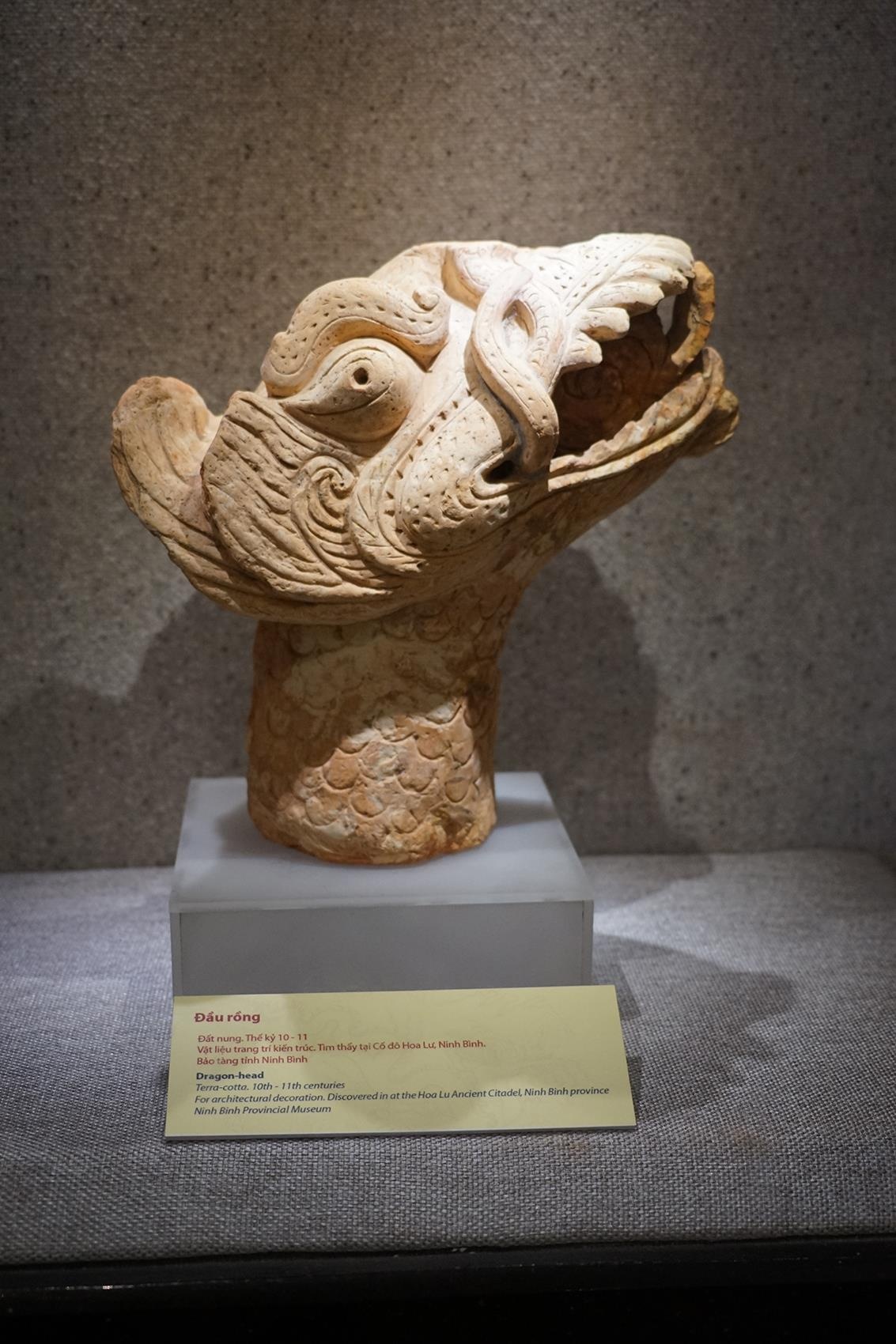 Trung bay hien vat quy ve lich su Viet Nam anh 1