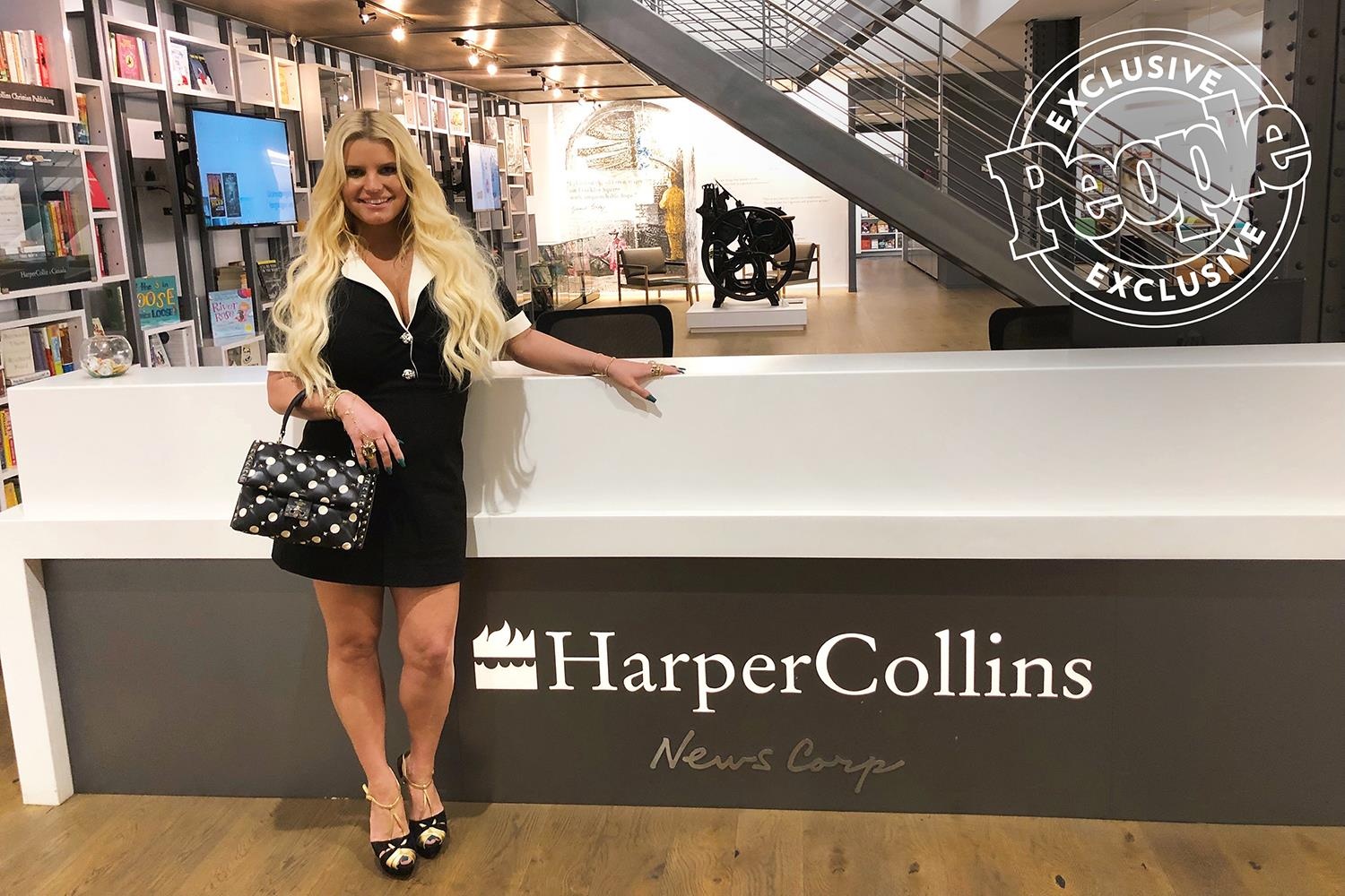 Jessica Simpson viet hoi ky anh 1