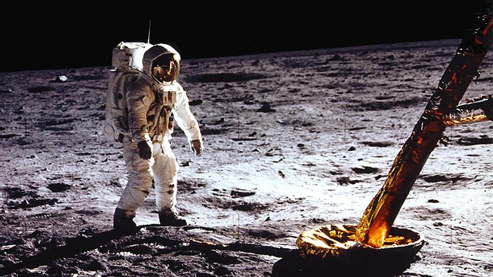 Su menh Apollo 11: Tong thong Kennedy vung tin vao ki tich Mat Trang hinh anh