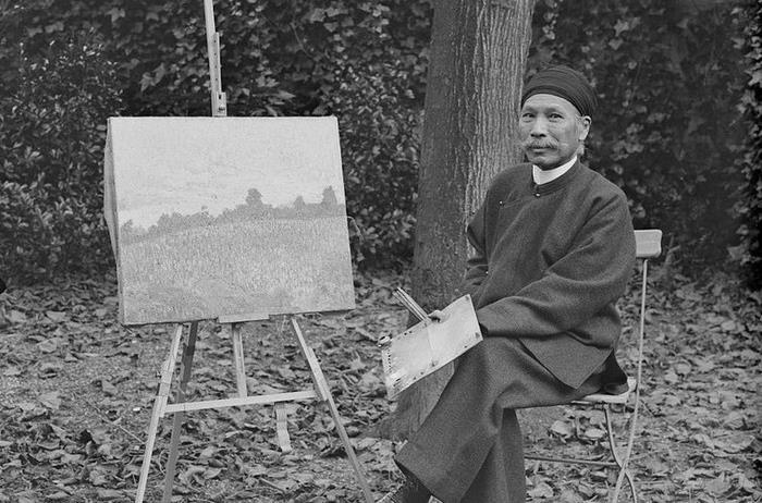 Vi vua yeu nuoc bi day o Algerie, tap ve tro thanh nha hoi hoa hinh anh