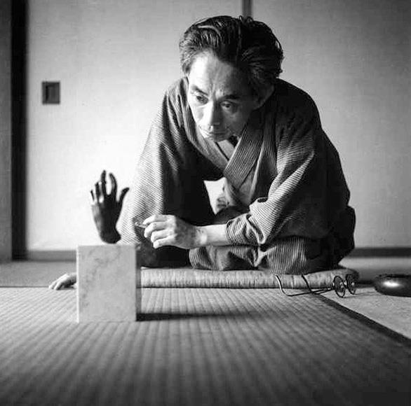 Tại sao các nhà văn hay tự tử ảnh 2 Tai sao cac nha van hay tu tu anh 2