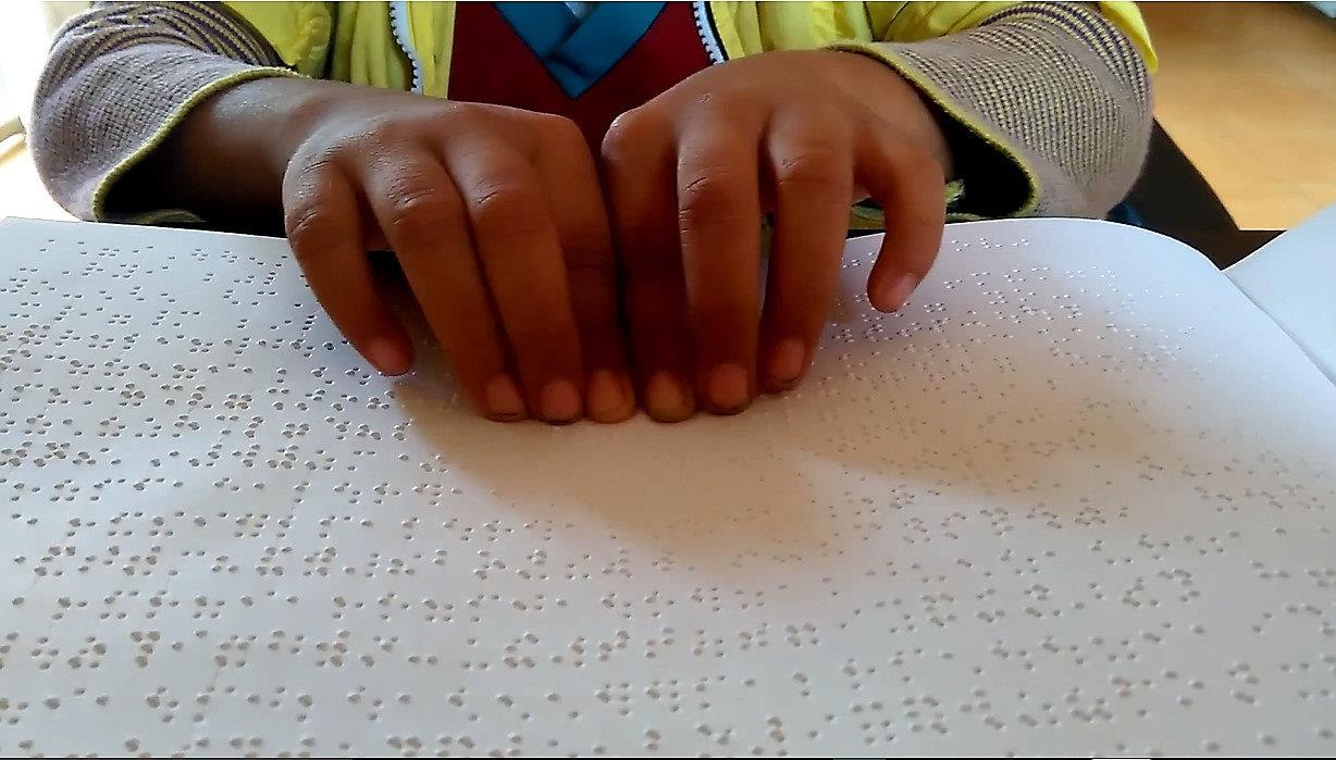 IPA keu goi cac NXB lam sach de tiep can anh 1