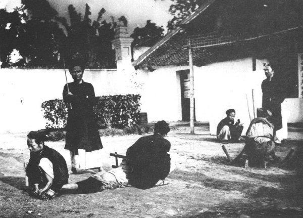 Phan biet vung mien, quan hoan bi giet hinh anh