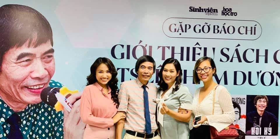 TS Lê Thẩm Dương nói về sách lậu ảnh 2 TS Le Tham Duong noi ve sach lau anh 2