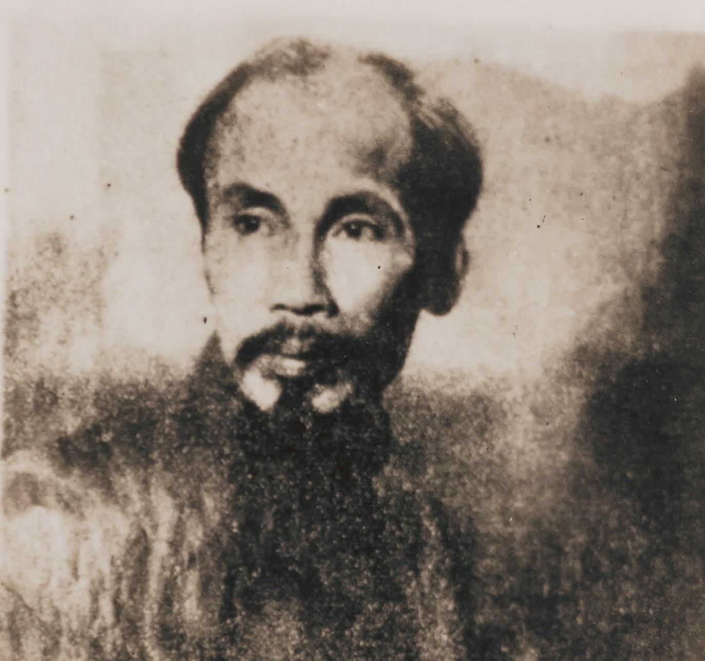 Trung bay thu Chu tich Ho Chi Minh gui Tong thong My Truman hinh anh