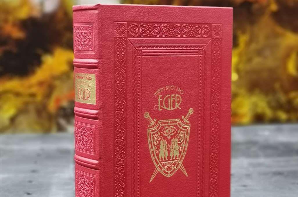 Ban mot trieu dong moi cuon, 100 ban sach het sau 90 giay hinh anh