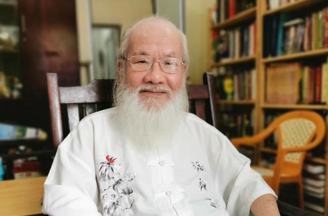 PGS Nguyen Thua Hy gianh giai thuong Vi tinh yeu Ha Noi hinh anh