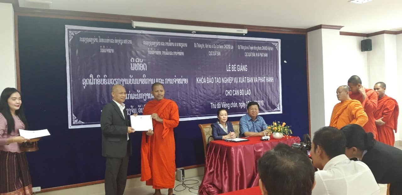 Việt Nam đào tạo nghiệp vụ xuất bản ở Lào ảnh 3 Viet Nam dao tao nghiep vu xuat ban o Lao anh 3