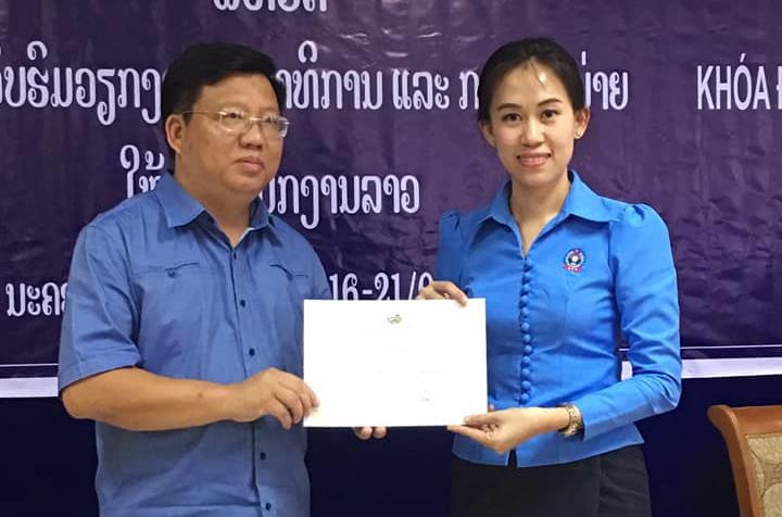 Dao tao nghiep vu ve xuat ban, phat hanh cho can bo Lao hinh anh