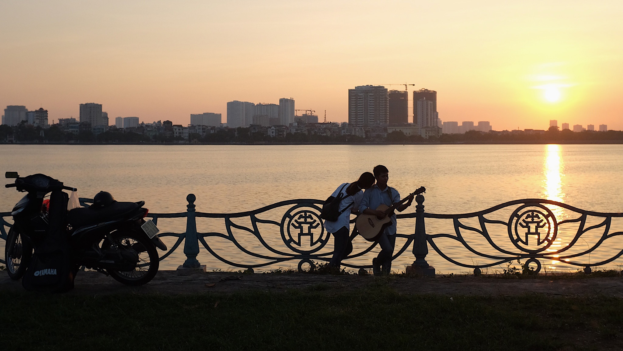 Trich doan "Mua sach" anh 4