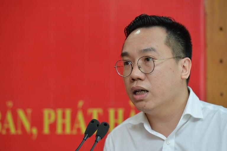 'Lam the nao de dua sach Viet buoc ra the gioi?' hinh anh