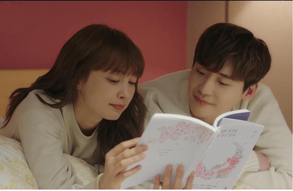 ‘Xuat ban tinh yeu’: Loi tu tinh voi sach hinh anh