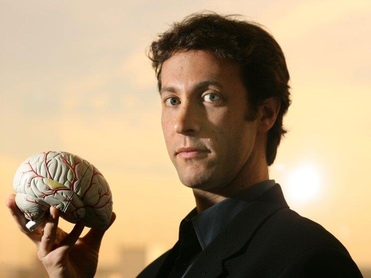 Bi mat giup loai nguoi thong tri the gioi hinh anh