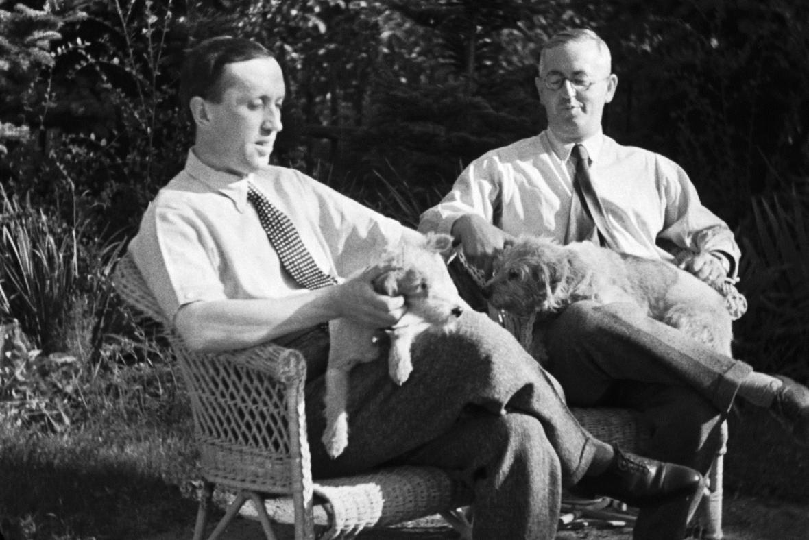 He lo tu lieu quy ve su xuat hien cua Capek o VN tu 1961 hinh anh