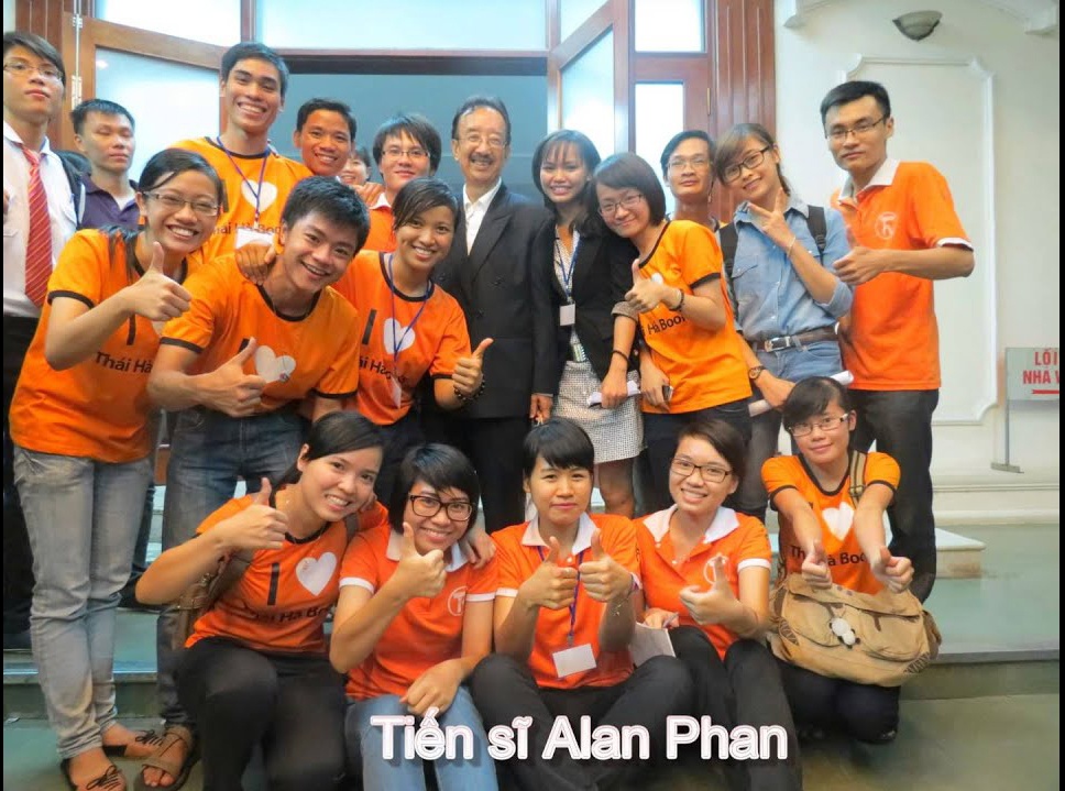 Câu lạc bộ Yêu sách Thái Hà ảnh 2 Cau lac bo Yeu sach Thai Ha anh 2