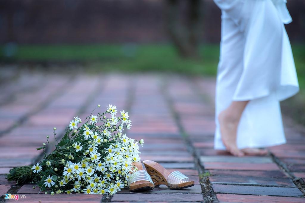 Em dung cho su hon nhien cua pho hinh anh