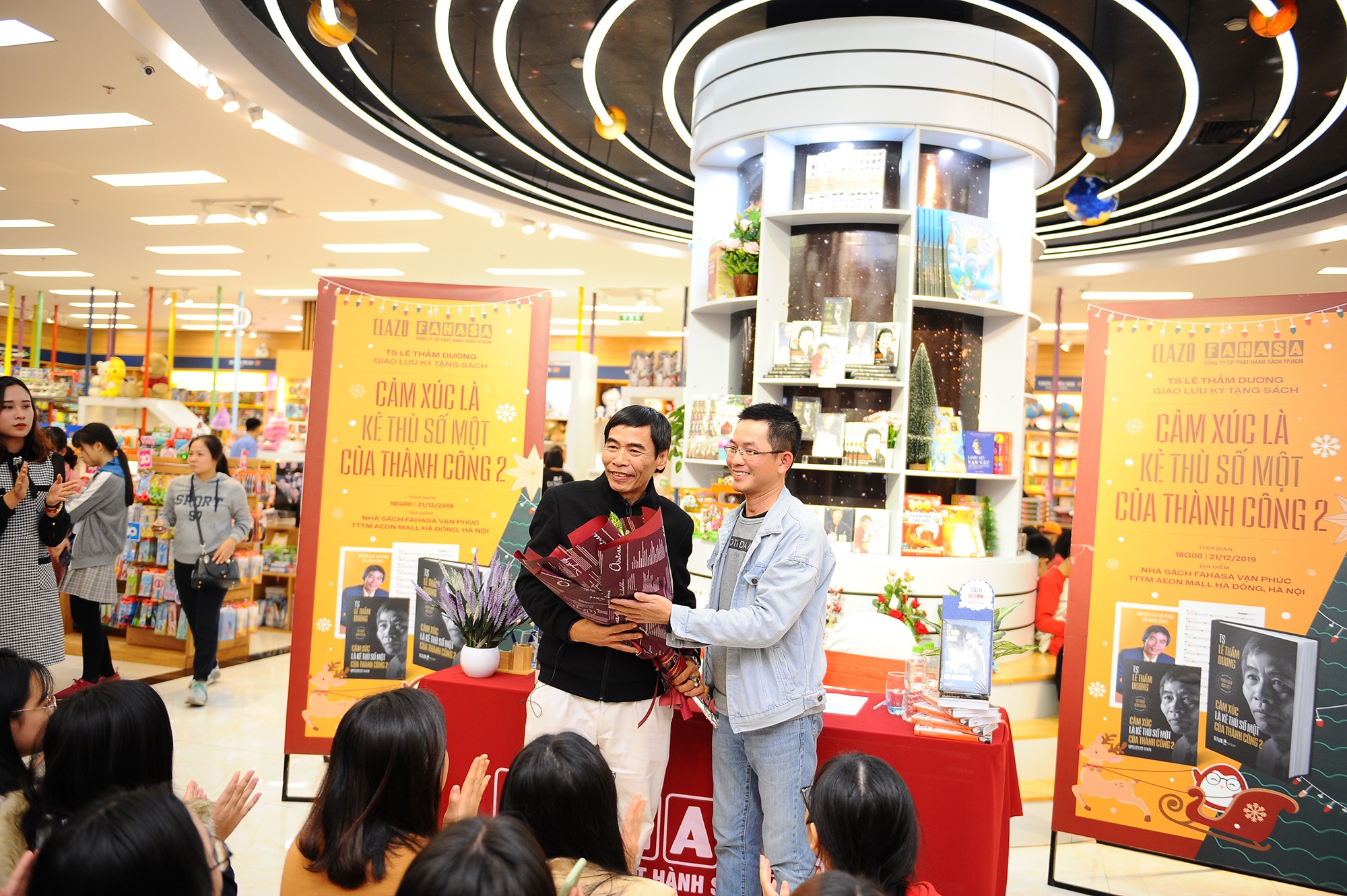 TS Le Tham Duong noi ve doc sach anh 2