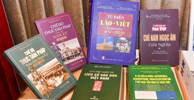 Giai thuong Sach Quoc gia 2 anh 2