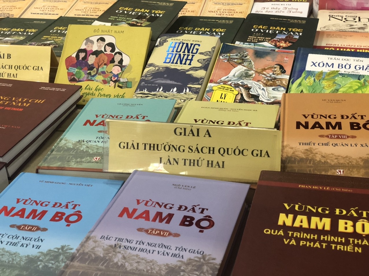 Tong ket Giai thuong Sach Quoc gia anh 2