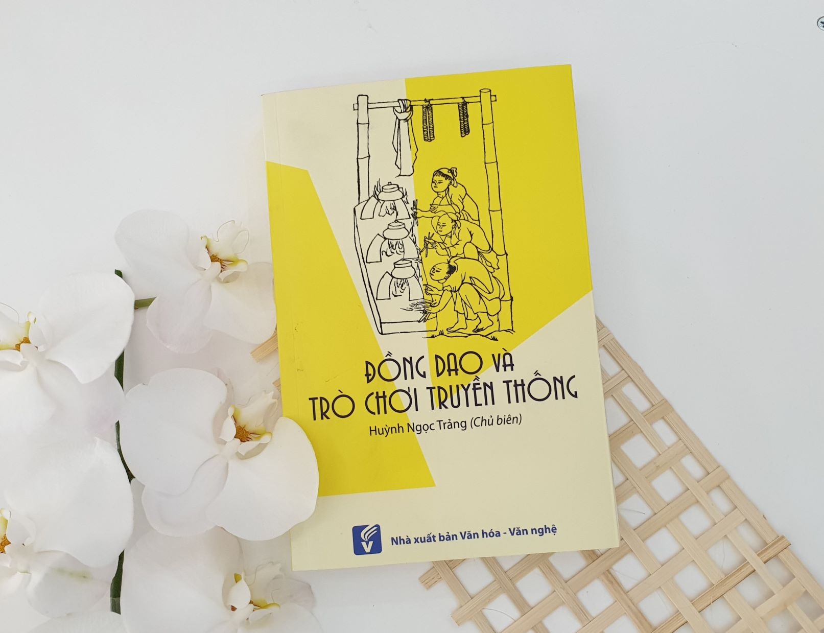 Sach noi bat NXB Van hoa - Van nghe anh 10