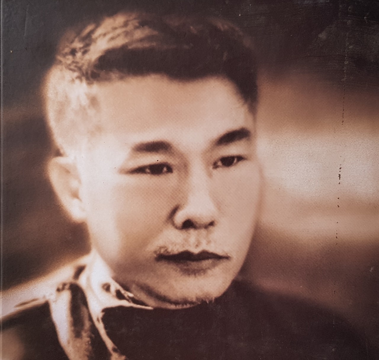 Tieu thuyet chuyen the Van bai lat ngua anh 4