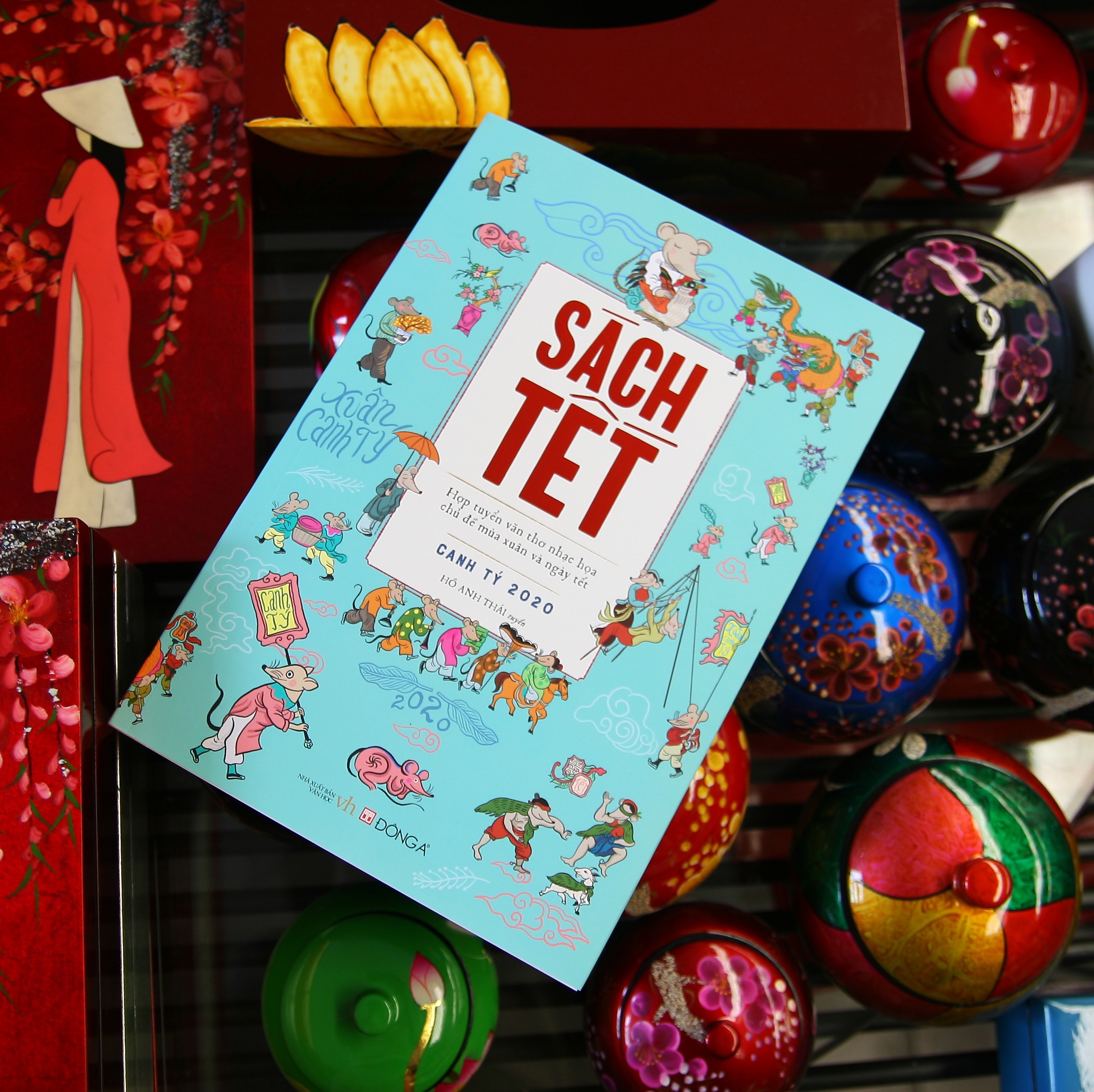 Ngam tranh trong Sach Tet anh 1