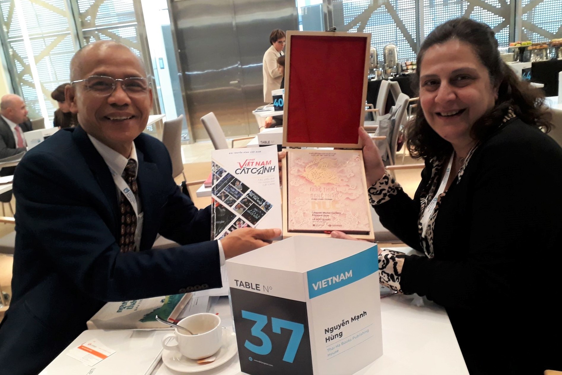 Chuong trinh khach moi Hoi sach Doha anh 1