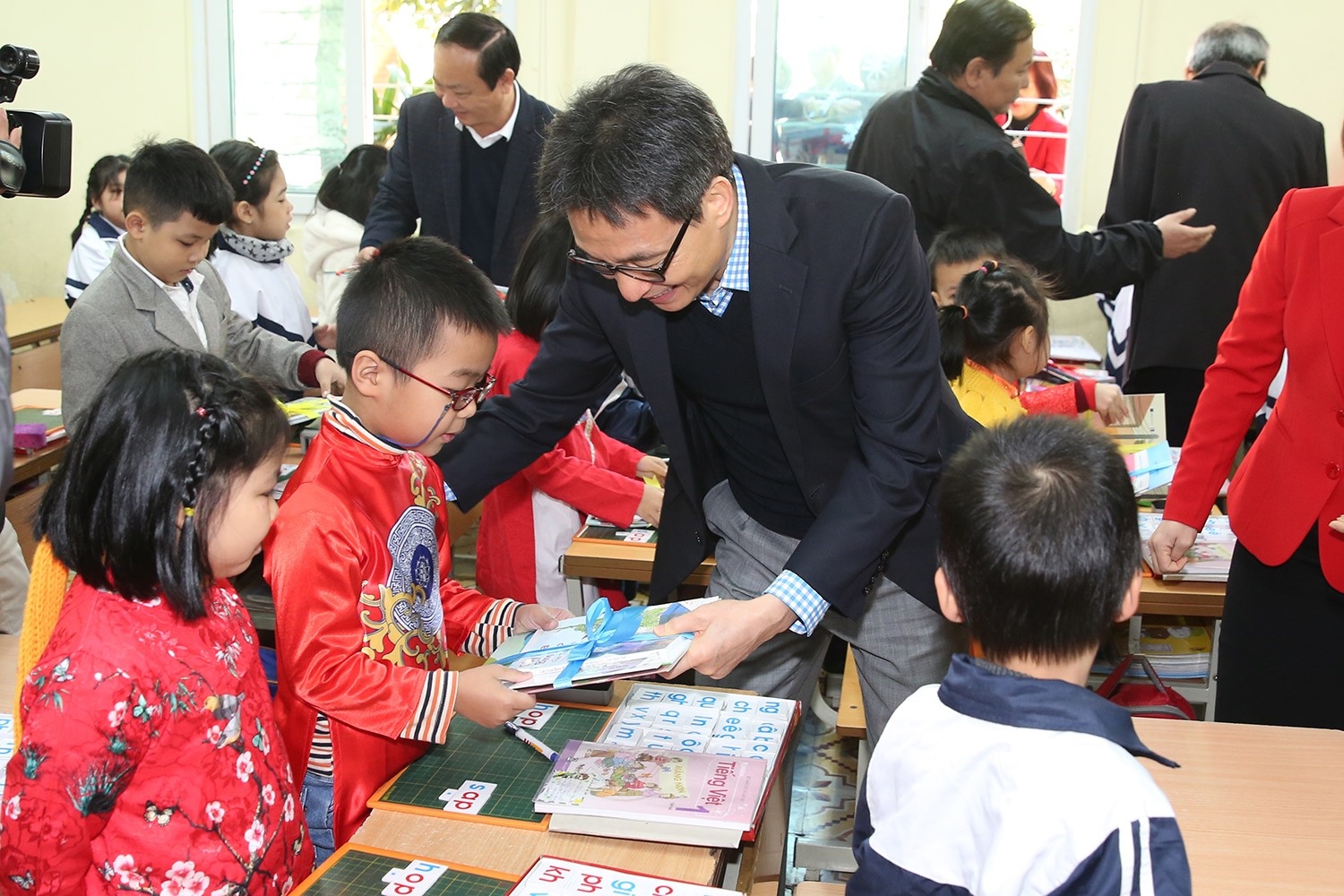 Pho thu tuong mung tuoi sach anh 2