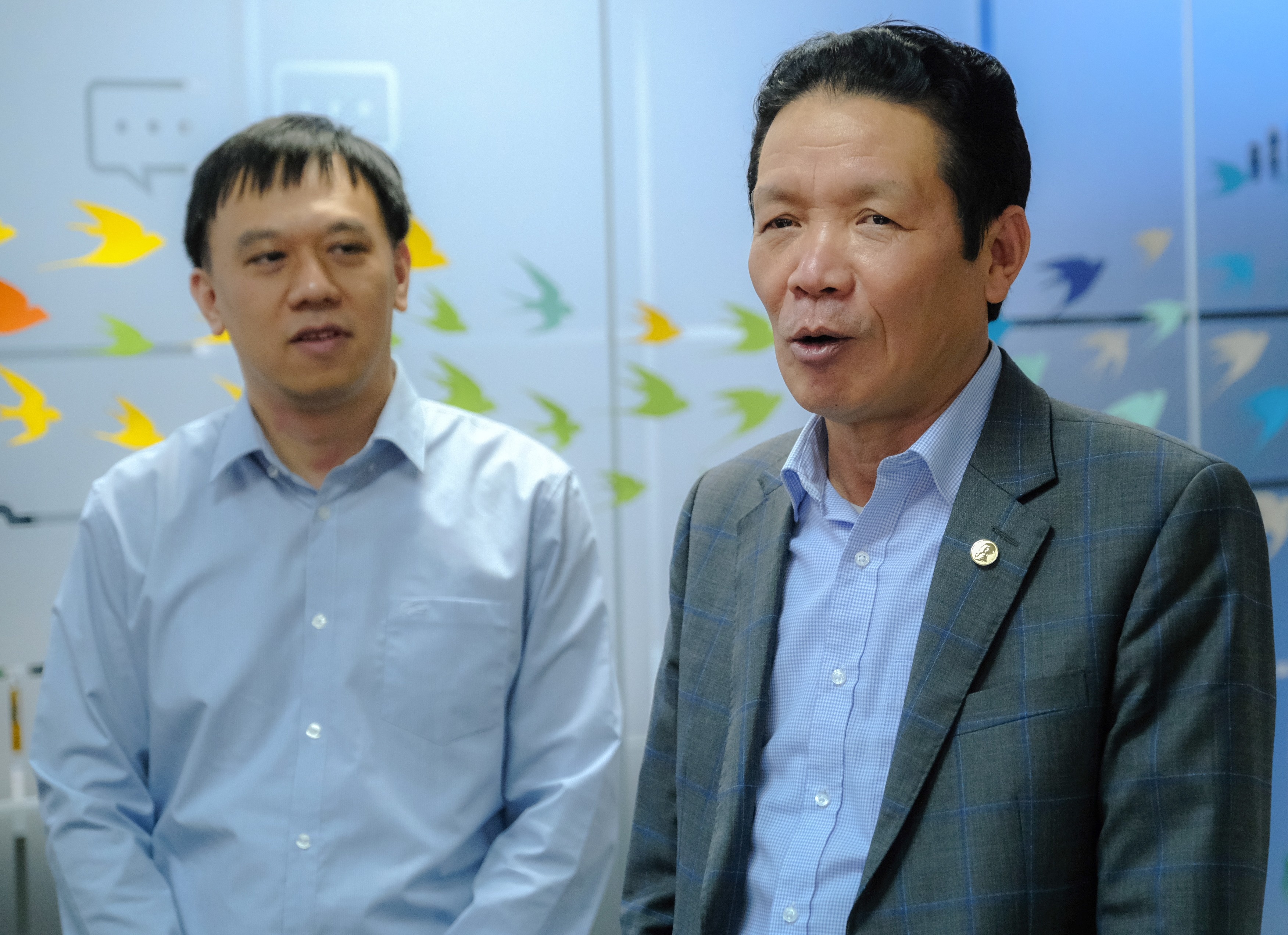 Chu tich Hoi Xuat ban chuc Tet bao Tri thuc truc tuyen hinh anh