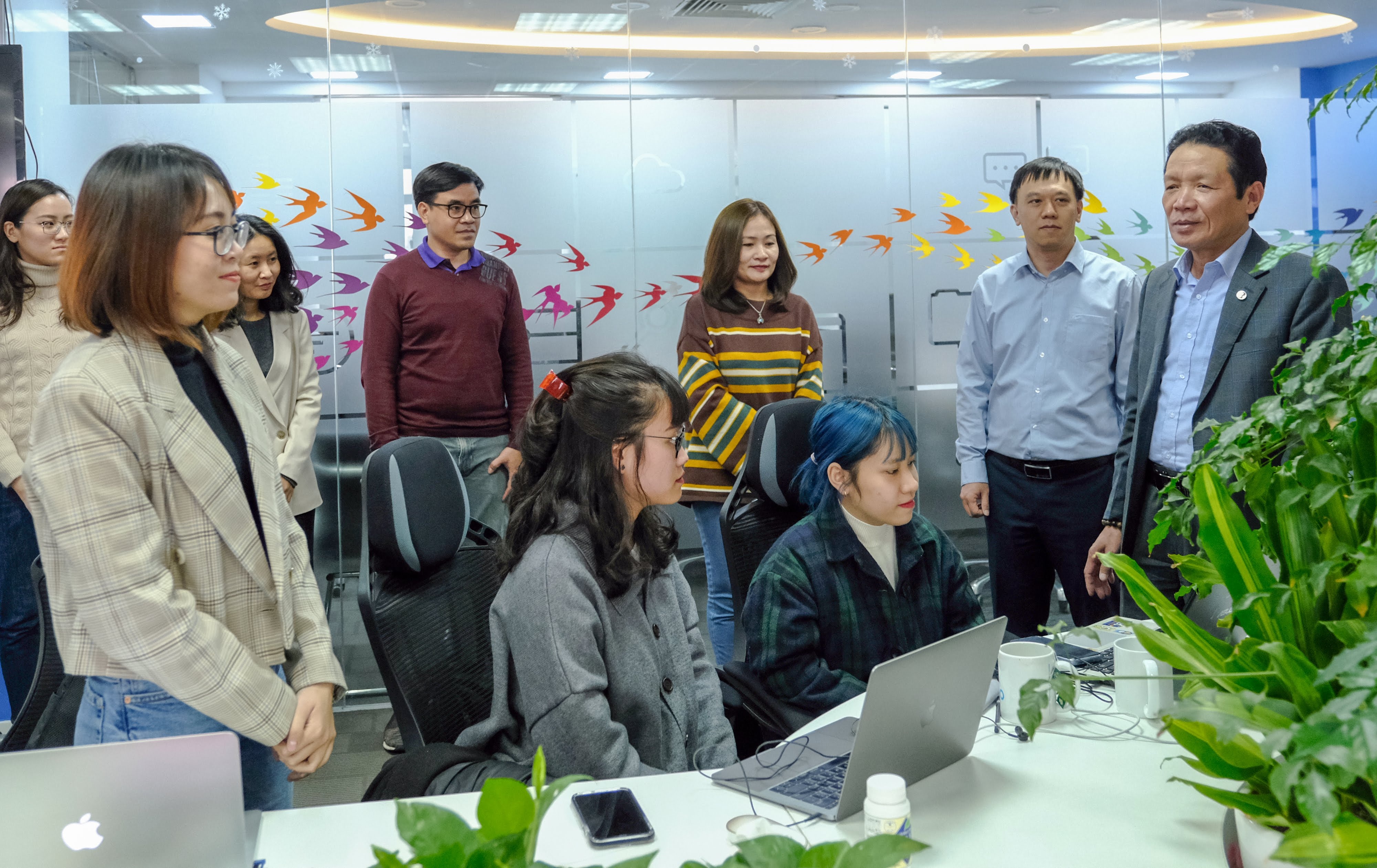 Ong Hoang Vinh Bao chuc Tet bao Zing anh 1